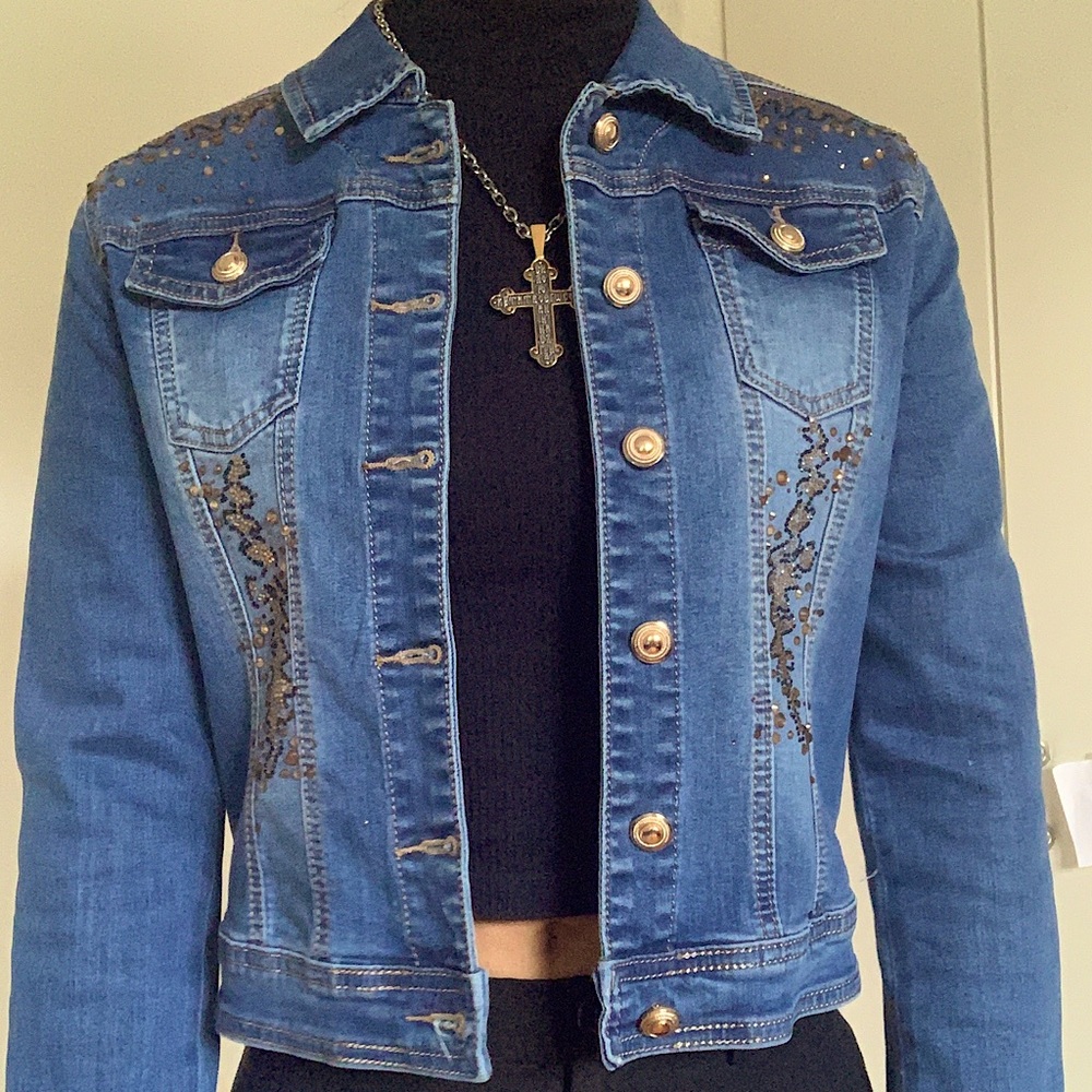 Vintage gold button embellished crop denim jean jacket - Picture 2 of 9